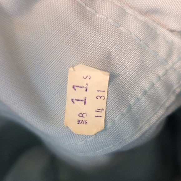 NEW WITH TAGS VINTAGE Levi's Light Blue High Waisted Chinos Size 8 / 26" Waist - Picture 9 of 9